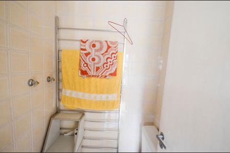 Apartamento à venda com 119m², 3 quartos e 1 vaga Apartamento à venda com 119m², 3 quartos e 1 vagaBanheiro de Serviço