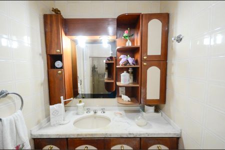 Apartamento à venda com 119m², 3 quartos e 1 vaga Apartamento à venda com 119m², 3 quartos e 1 vagaBanheiro da Suíte