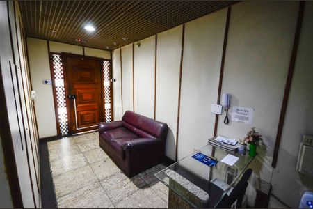 Apartamento à venda com 119m², 3 quartos e 1 vaga Apartamento à venda com 119m², 3 quartos e 1 vagaHall