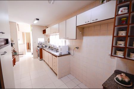 Apartamento à venda com 119m², 3 quartos e 1 vaga Apartamento à venda com 119m², 3 quartos e 1 vagaCozinha