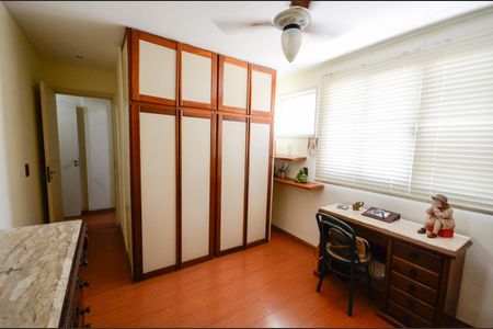 Apartamento à venda com 119m², 3 quartos e 1 vaga Apartamento à venda com 119m², 3 quartos e 1 vagaQuarto