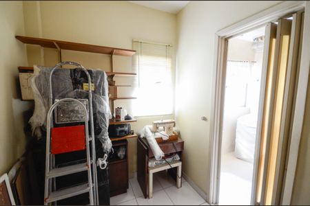 Apartamento à venda com 119m², 3 quartos e 1 vaga Apartamento à venda com 119m², 3 quartos e 1 vagaQuarto de Serviço