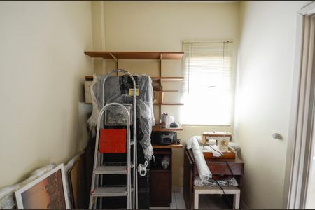 Apartamento à venda com 119m², 3 quartos e 1 vaga Apartamento à venda com 119m², 3 quartos e 1 vagaQuarto de Serviço