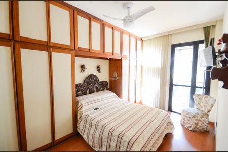 Apartamento à venda com 119m², 3 quartos e 1 vaga Apartamento à venda com 119m², 3 quartos e 1 vagaSuíte