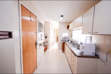 Apartamento à venda com 119m², 3 quartos e 1 vaga Apartamento à venda com 119m², 3 quartos e 1 vagaCozinha
