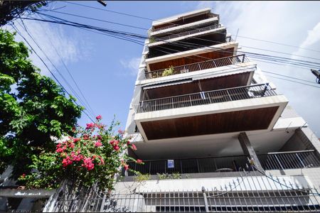 Apartamento à venda com 119m², 3 quartos e 1 vaga Apartamento à venda com 119m², 3 quartos e 1 vagaFachada