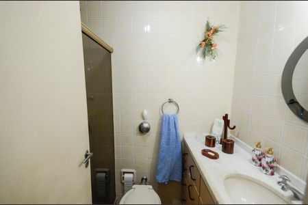 Apartamento à venda com 119m², 3 quartos e 1 vaga Apartamento à venda com 119m², 3 quartos e 1 vagaBanheiro Social