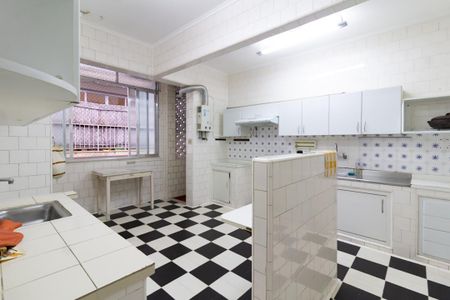 Apartamento à venda com 293m², 3 quartos e sem vaga Apartamento à venda com 293m², 3 quartos e sem vagaCozinha