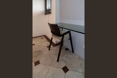 Apartamento à venda com 79m², 1 quarto e 1 vagaEscritório