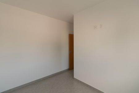 Apartamento à venda com 85m², 2 quartos e 2 vagasSuíte 