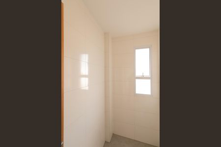 Apartamento à venda com 85m², 2 quartos e 2 vagasBanheiro Social