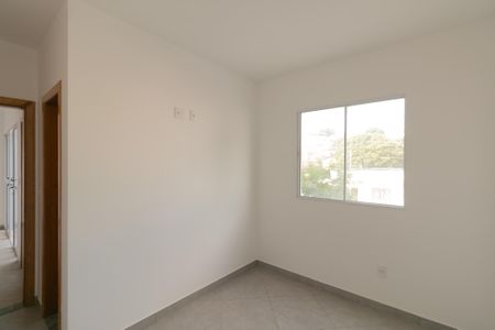 Apartamento à venda com 85m², 2 quartos e 2 vagasSuíte 