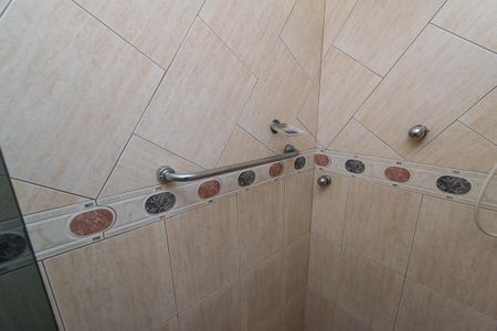 Casa à venda com 168m², 4 quartos e sem vagaBanheiro da Suíte