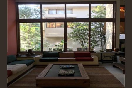 Casa à venda com 489m², 6 quartos e 4 vagas