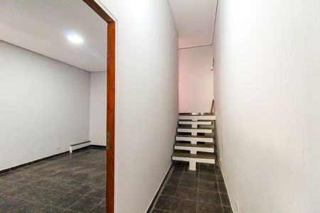 Casa para alugar com 90m², 2 quartos e sem vaga Casa para alugar com 90m², 2 quartos e sem vagaCorredor