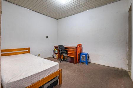 Casa à venda com 239m², 2 quartos e 4 vagas Casa à venda com 239m², 2 quartos e 4 vagasQuintal - Edícula 1