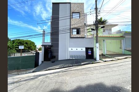 Apartamento para alugar com 43m², 2 quartos e sem vaga Apartamento para alugar com 43m², 2 quartos e sem vagaFachada