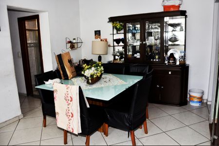 Casa à venda com 532m², 3 quartos e 4 vagasDetalhe - Sala de Jantar