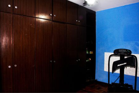 Casa à venda com 532m², 3 quartos e 4 vagasDetalhe - Quarto 02