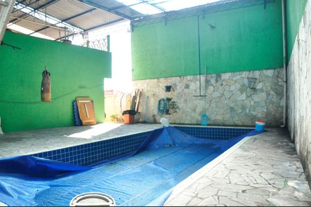 Casa à venda com 532m², 3 quartos e 4 vagasDetalhe - Piscina