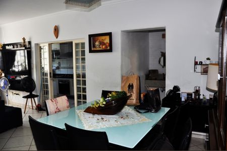 Casa à venda com 532m², 3 quartos e 4 vagasDetalhe - Sala de Jantar