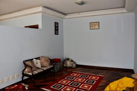 Casa à venda com 532m², 3 quartos e 4 vagasDetalhe - Sala