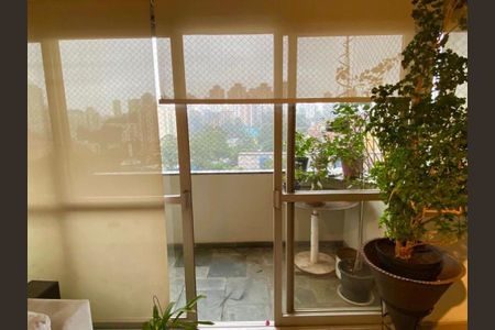 Apartamento à venda com 142m², 3 quartos e 2 vagas Apartamento à venda com 142m², 3 quartos e 2 vagasFoto 09