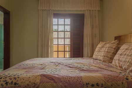 Casa à venda com 280m², 4 quartos e 4 vagas Casa à venda com 280m², 4 quartos e 4 vagasSuíte 1