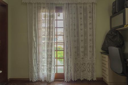 Casa à venda com 280m², 4 quartos e 4 vagas Casa à venda com 280m², 4 quartos e 4 vagasSuíte 2