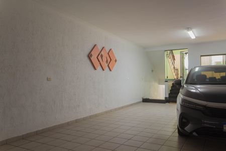 Casa à venda com 280m², 4 quartos e 4 vagas Casa à venda com 280m², 4 quartos e 4 vagasGaragem