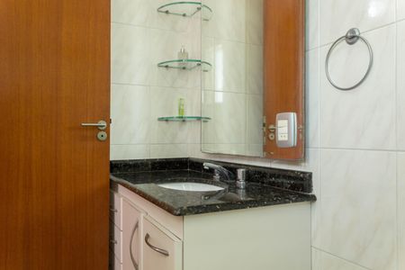 Casa à venda com 280m², 4 quartos e 4 vagas Casa à venda com 280m², 4 quartos e 4 vagasBanheiro da Suíte 2