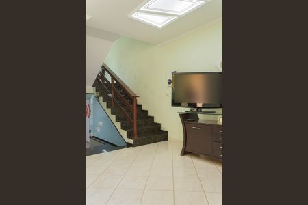 Casa à venda com 280m², 4 quartos e 4 vagas Casa à venda com 280m², 4 quartos e 4 vagasCopa