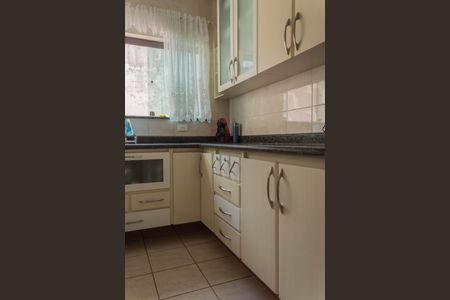 Casa à venda com 280m², 4 quartos e 4 vagas Casa à venda com 280m², 4 quartos e 4 vagasCozinha