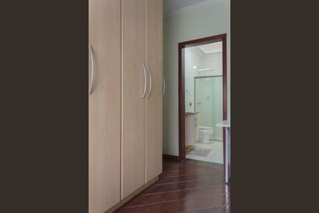 Casa à venda com 280m², 4 quartos e 4 vagas Casa à venda com 280m², 4 quartos e 4 vagasSuíte 3