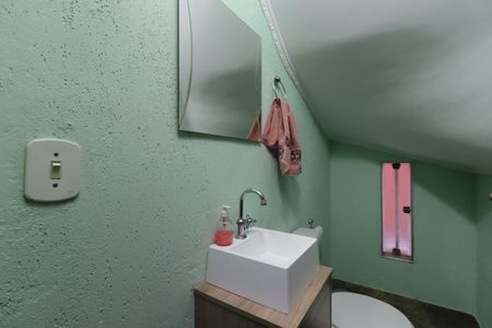 Casa para alugar com 276m², 4 quartos e 6 vagasLavabo