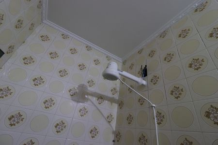 Casa para alugar com 276m², 4 quartos e 6 vagasBanheiro Social - Chuveiro