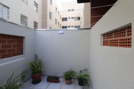 Casa para alugar com 276m², 4 quartos e 6 vagasÁrea de Serviço