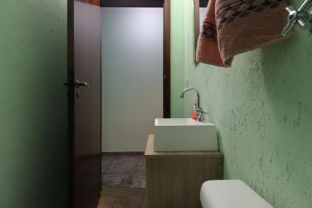 Casa para alugar com 276m², 4 quartos e 6 vagasLavabo