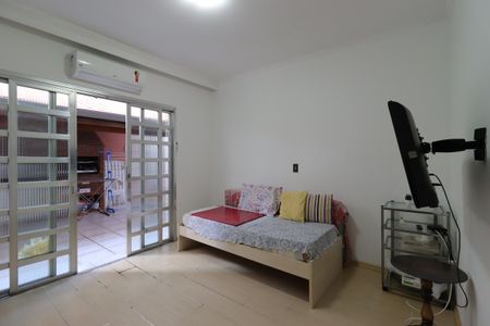 Casa para alugar com 276m², 4 quartos e 6 vagasQuarto 2