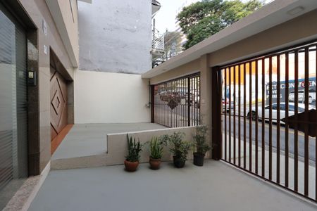 Casa para alugar com 276m², 4 quartos e 6 vagasGaragem aberta