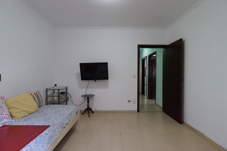 Casa para alugar com 276m², 4 quartos e 6 vagasQuarto 2