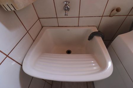 Casa para alugar com 276m², 4 quartos e 6 vagasÁrea de Serviço - Tanque