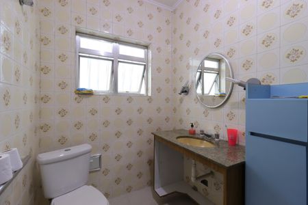 Casa para alugar com 276m², 4 quartos e 6 vagasBanheiro Social