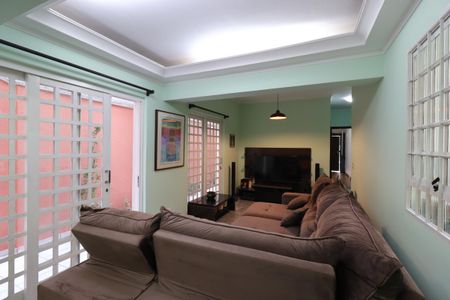 Casa para alugar com 276m², 4 quartos e 6 vagasSala