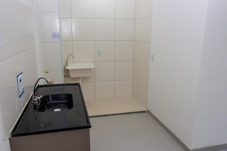 Apartamento para alugar com 37m², 2 quartos e sem vaga Apartamento para alugar com 37m², 2 quartos e sem vagaCozinha e Área de Serviço