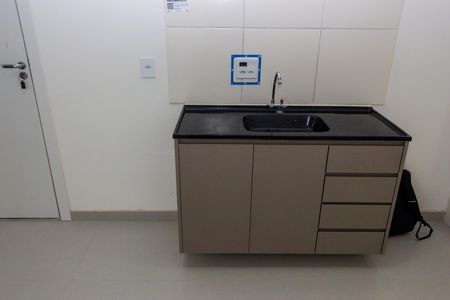 Apartamento para alugar com 37m², 2 quartos e sem vaga Apartamento para alugar com 37m², 2 quartos e sem vagaCozinha e Área de Serviço