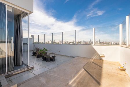 Apartamento à venda com 360m², 2 quartos e 1 vaga Apartamento à venda com 360m², 2 quartos e 1 vagaTerraço