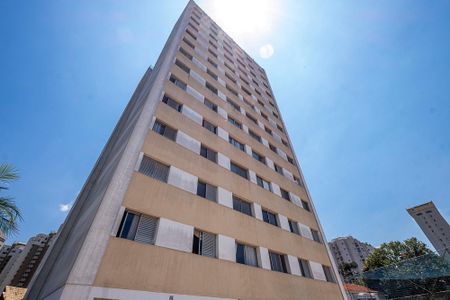 Apartamento à venda com 360m², 2 quartos e 1 vaga Apartamento à venda com 360m², 2 quartos e 1 vagaFachada