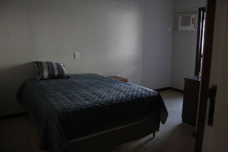 Apartamento à venda com 156m², 4 quartos e 2 vagasQuarto 2