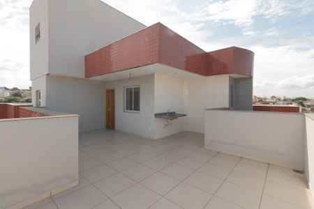 Apartamento à venda com 104m², 2 quartos e 2 vagas Apartamento à venda com 104m², 2 quartos e 2 vagasCobertura